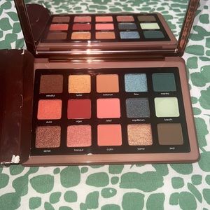 Natasha denona zendo palette, new with packaging. Never used or swatched.